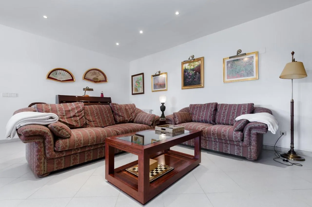 Yourhouse Binifat Andratx 0*,